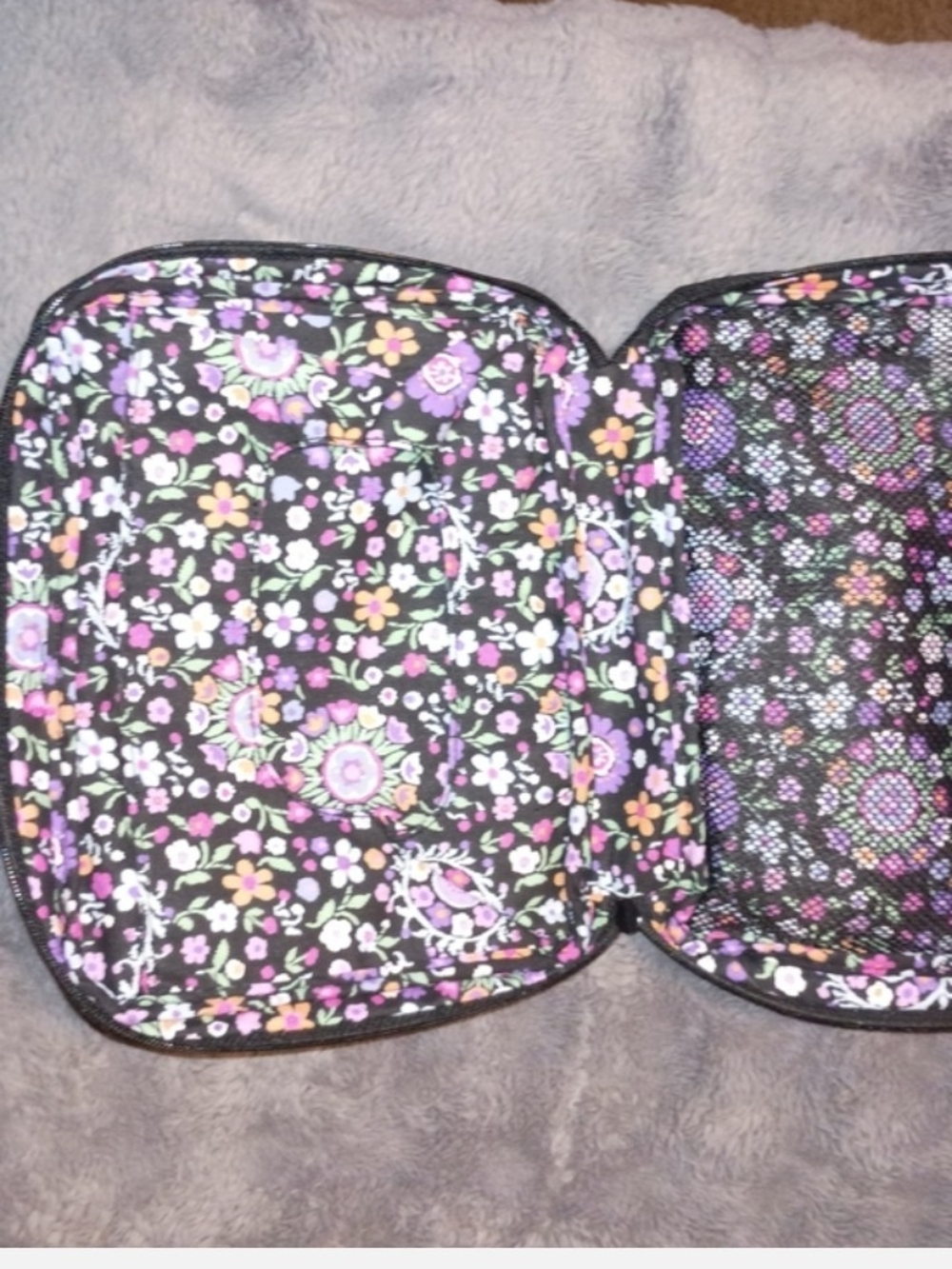 Vera Bradley Floral Quilted Travel Organizer - Black & Purple